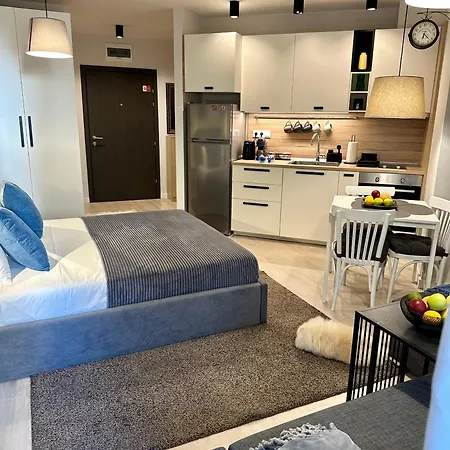 Serenity Apartment *